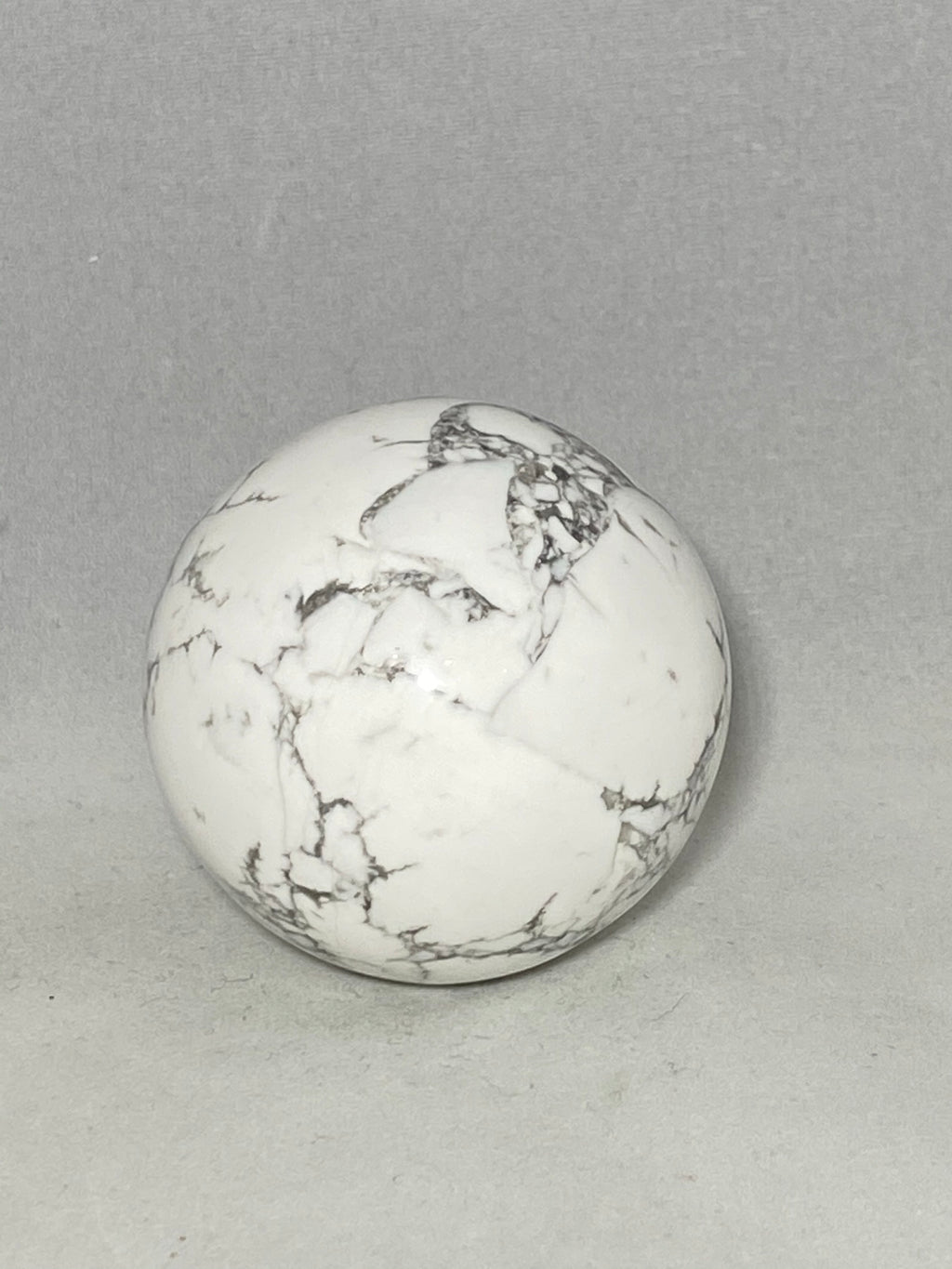 Howlite Sphere - Lighten Up Shop